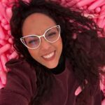 Michelle Rodríguez Instagram - 🎶 fría como el viento…🎶 También fuimos al museo del helado, de chiquita nunca me gustaron esas albercas, ni las de esponjas, pensaba que estaban biiiiiiiiiiien cochinas… (sticker de la Wendy con su trenza) Pero! Pero! Me aventuré meramente para la foto… salir de ahí cuesta 🤷🏽‍♀️ Y bien chula las fotos no?