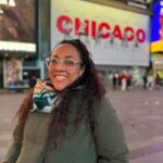 Michelle Rodríguez Instagram - 🎶 a quien el mundo aclamará? Tendrá que ser…🎶 #chicagothemusical #chicago cumple 27 años. Esta obra ha estado presente en momentos clave de mi vida dejándome siempre un gran aprendizaje, me ha enseñado que los sueños se hacen realidad, me a confrontado con mis miedos, me ha hecho soñar en grande y me ha traído cada vez más valentía, cuando pensaba “yo sola nunca podré” descubrí que “solo me tengo a mi” que a veces “todo mundo es raspa” aunque siempre “un poco de bondad en todos hay” que “lo que importa es el amor” que “si eres chica buena mami lo es también” “y de mi triunfo quien dudó” de todas maneras aquí andamos!! Gracias por tanta magia Chicago! Siempre tuya Michi hart