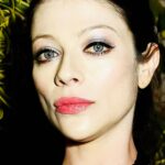 Michelle Trachtenberg Instagram - Cat eyes blue eyes #meow