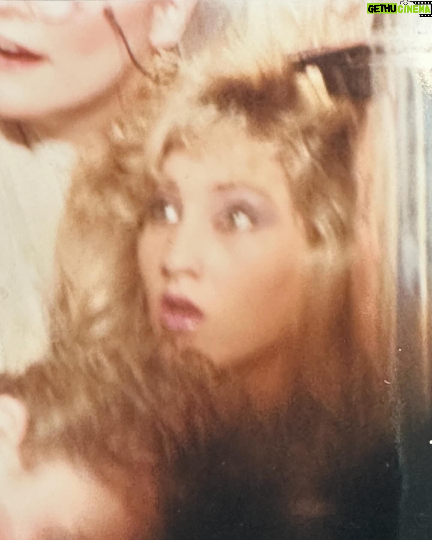 Michelle Visage Instagram - Ahhhhhh theatre. Theatre saved my life in so many ways. Theatre was my friend when I had none. Theatre was my escape when the world got to be too much which was very often. Theatre was and still is my safe space. I got myself into every single musical and play within my reach since I was very, very young. No one in my family has any musical abilities, but the day that I found the red album with the fire escapes on the cover, my life was changed and I never looked back. I would sing and act any chance I got and if there wasn’t an opportunity to do so, I made one. I’ll never stop chasing that theatre dream. I will never stop loving the theatre and I can’t wait to play some more!!! I’m a lucky gal and I take none of it for granted! 🎭 1. Bye Bye Birdie 1981 summer stock NJ 2. We love you Conrad, giving it all I had! 3. Rhinestone Cowboy at the school talent show 4. Arsenic and Old Lace 5. Frank Loesser musical revue singing JUNKMAN in a solo spotlight 6. NO COFFEE?!!! How to Succeed 7. Scenes from Broadway South Plainfield Middle School ‘82 8. Paris Original How to Succeed 9. Miss Hedge (West End debut) Everybody’s Talking About Jamie 2018/2019 LOOK MOM I’M ON THE WEST END! 10. A dream, I got to play MORTICIA on the West End at the LONDON PALLADIUM! That won’t be the last you see of my Morticia…. Or me in theatre for that matter! HAPPY WORLD THEATRE DAY 🖤❤️