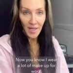 Michelle Visage Instagram - My go-to product for a glowing base layer under my makeup to keep it looking fabulous throughout the day, @lorealparis Vitamin C Serum! If you don’t know…now you know!!! #lorealparispartner #skincare #lorealpurevitaminc #VitC #ctheglow link to get yours in bio!