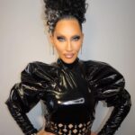 Michelle Visage Instagram - Lemme spill the PV-Tea @dragraceukbbc UK VS THE WORLD ep 2 Dress @rotatebirgerchristensen Style @laurysmith Hair @haircraigmarsden Paint @samglamuk Boots @stevemadden Star ring @swarovski Earrings @lucyquartermainedesigns Werk room magenta suit @nadinemerabi Who will slay the Happy Ending ball? Find out on the new episode of #DragRaceUK vs The World 🏁 Streaming now on: 🌍 @wowpresentsplus worldwide ex. UK and Canada 🇬🇧 @bbcthree 🇨🇦 @cravecanada