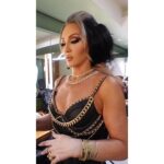Michelle Visage Instagram - @bafta PHOTO DUMP! Still reeling from an INCREDIBLE, unforgettable night hosting the red carpet with my sister/friend @claraamfo doing what we love to do…. TALK AND LAUGH! 1- FEELING. MY. SEXINESS! I’ve worked really hard to be comfortable and happy in my skin and what’s reflected back at me in the mirror (both figuratively and literally) so this was a moment! Gown by @jasminerbas 2- dripping in gold and diamonds. LOOK AT THIS JEWELRY! Thank you to the gorgeous girls at @rothschilddiamond for outfitting me for the night! I was a QUEEN in your diamonds! 3- getting the necklaces laid 4- LOOK AT THAT RING! 😱 5- I loved EVERYTHING about meeting @danniiminogue can’t wait to have our coffee date that I’ve just thrust upon her 6- what I love about my friend @daisymaycooper is basically EVERYTHING and apparently so does @taron.egerton , CLEARLY! Throuple, please?! 🙏 7- Cillian. Me. I’m always a fan first and I couldn’t hide it! WHAT A MOMENT and he couldn’t have been lovelier! 8- outfit change? Yes please, @davidkomalondon never disappoints! 9- my actual highlight of the night? Working with my FRIEND! I loves you @claraamfo TILL THE NEXT TIME ❤️ THANK YOU to everyone who came over to talk to us, to the @bafta awards for entrusting your carpet to us, my @annielibrae for everything always, my @haircraigmarsden for your talented hands, my @samglamuk for making me laugh whilst constructing a masterpiece and @artconn2 for style, wit and NARM!