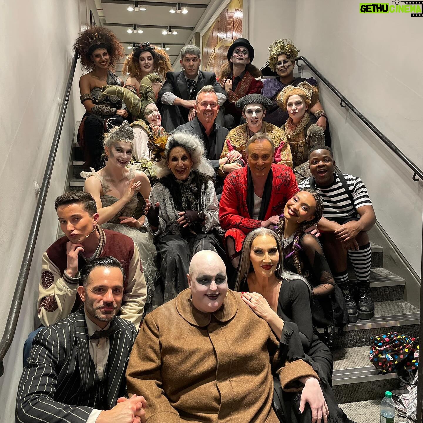 Michelle Visage Instagram - Playing Mother Morticia has brought so much truth, joy, satisfaction and it goes much deeper. This cast is unbelievably and undeniably one of the most talented casts I’ve ever had the pleasure of sharing the stage with. THANK YOU @ariaents for trusting me with her legacy. The INCREDIBLE orchestra led by the amazing @andrewhiltonmd and the phenomenal stage and house crew. THANK YOU. The fans that queued up and hooped, hollered, laughed and cried with us, WE ARE BEYOND GRATEFUL for you ALL! Special shout to @matthewives93 who was the best rehearsal partner I could ask for. He taught me everything and made sure I was ready to tango! I love you baby….. We can’t WAIT for the next chapter of @theaddamsfamilyuk and of course…. My Gomez 🖤🥀, @raminkarimloo until we tango again….Je t’aime mon cher, je t’aime toujours…. -Tish 🥀🖤 📸 @peachyraith Hair @haircraigmarsden Paint @samglamuk