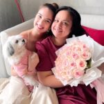 Michelle Vito Instagram – thank you for always taking care of me. mahal kita mommy ♥ happy mother’s day! ✨