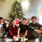 Michelle Waterson-Gomez Instagram - Merry Christmas 🎄 from my family to yours! Sending all my love.