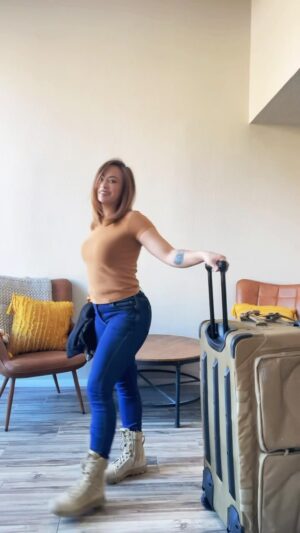 Michelle Waterson-Gomez Instagram - Ready to go hunny @joshua_gomezjg !!! @sheepdogresponse @511tactical stay tuned to see what’s in my bag!