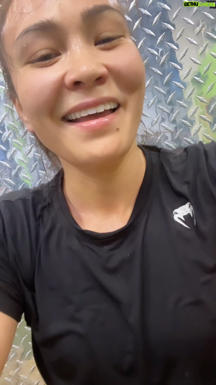 Michelle Waterson-Gomez Instagram - I swear Steve just keeps me around to torture me @teamturningpoint 😅