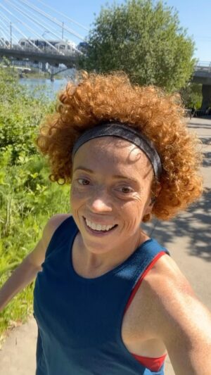 Michelle Wolf Instagram - Happy Mother’s Day!!! ❤️✨❤️✨❤️ #running #mothersday #postpartum #comedy #standup #michellewolf