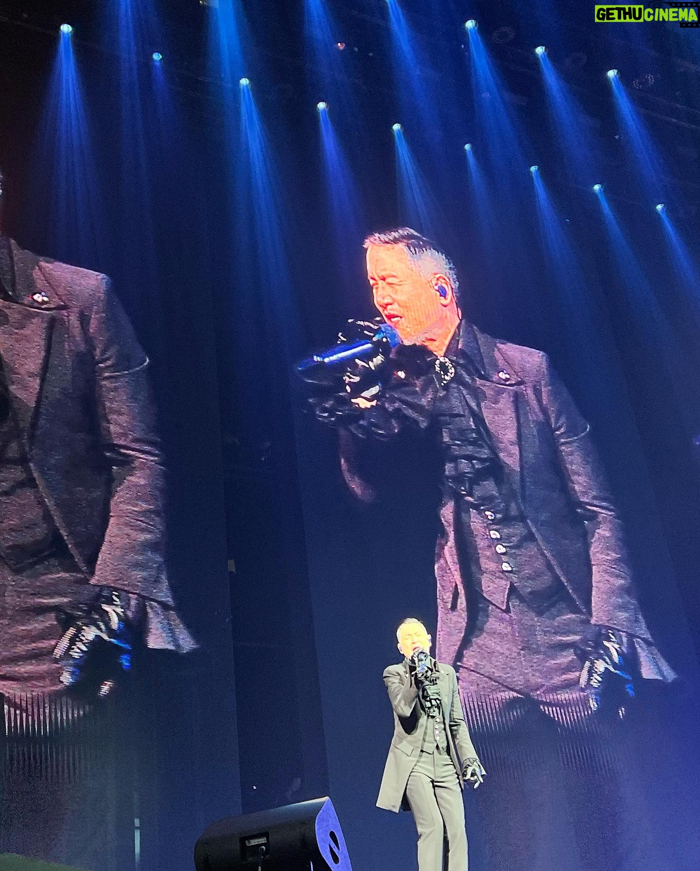 Michelle Yeoh Instagram - What an amazing lunch , thkq to my ole friend David Tan then went to another amazing evening of Jacky Cheung!! Forever 💖✨