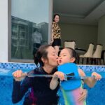 Michelle Yeoh Instagram – Before Brussels I was having such a fun time in Singapore albeit for one night! Thkq MO 🥂✨