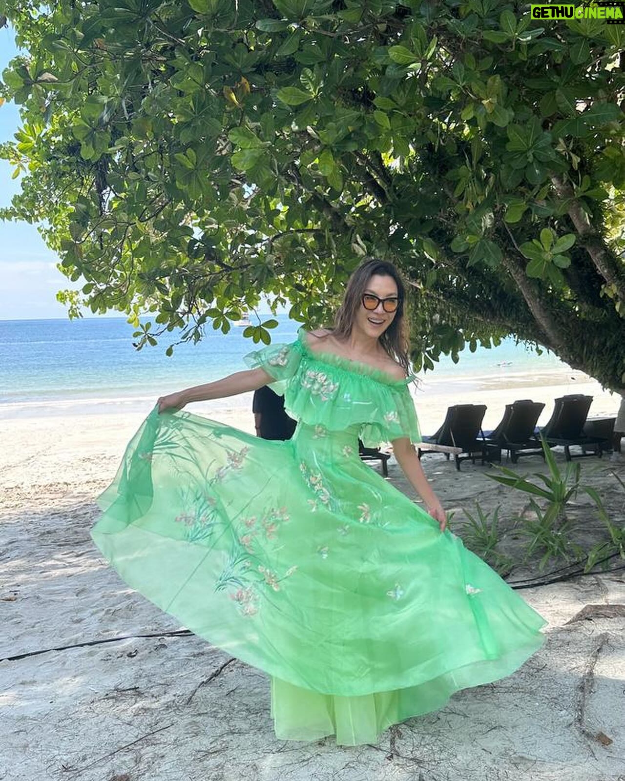 Michelle Yeoh Instagram - specialmoments in paradise 💖✨ celebrating love … more to come 😘✨