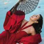 Michelle Yeoh Instagram – Thank you for always taking great care of me and I am proud to say “I’m a fan of Mandarin Oriental”. 

@mo_hotels @mo_landmarkhk @mo_hkg 
#ImAFan #MandarinOriental