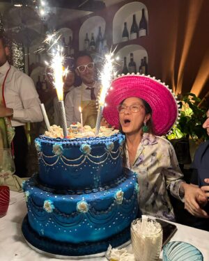 Michelle Yeoh Instagram - What an amazing birthday … thkq thkq 🥰💖😘💖😘😂😂💖