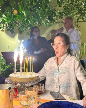 Michelle Yeoh Instagram - Happy birthday 😂💖🌹💖