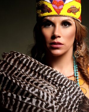 Mickie James Instagram - “Heavy is the head that wears the crown” - Shakespeare
#NewProfilePic #NativeAmericanHeritageMonth