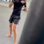 Miguel Mora Instagram – 🥊🥊
•
•
•
Song: Swang – Rae Sremmurd
•
•
•
#MikeysFAM #MiguelsFAMILIA #kickboxing #martialarts