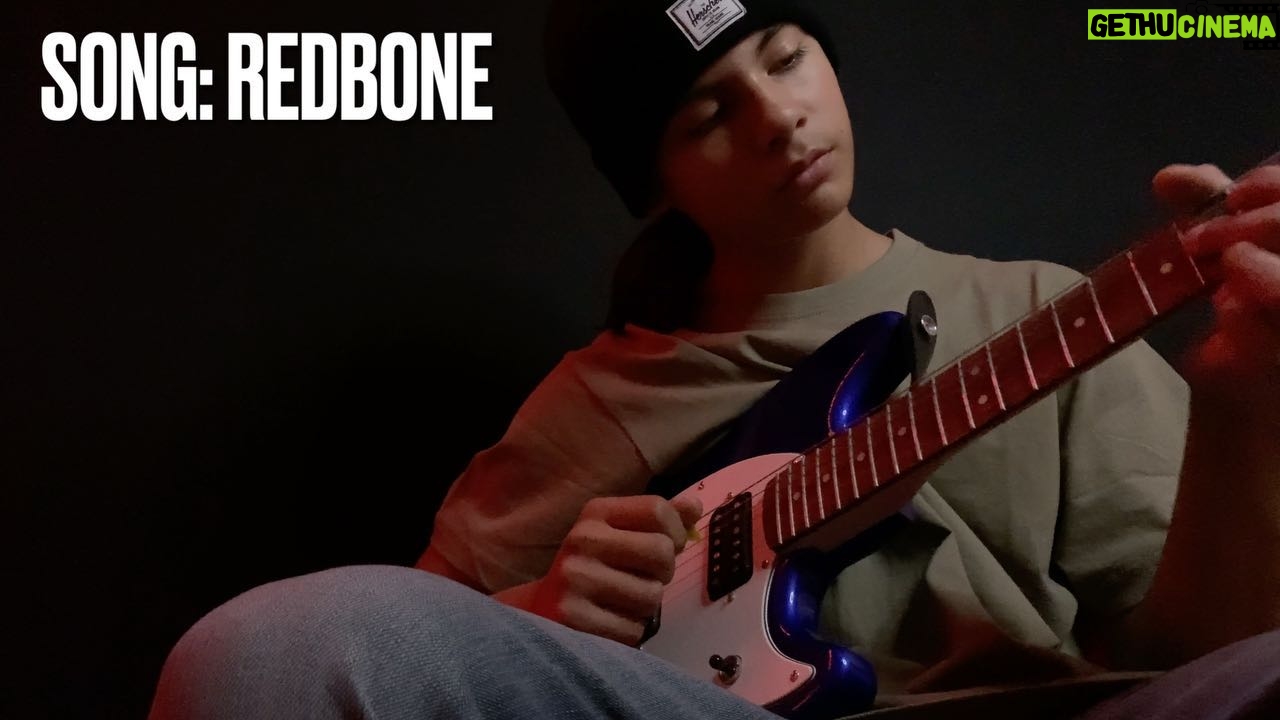 Miguel Mora Instagram - I love this song🎵🎸 • • • • • Song: Redbone • By: Childish Gambino @donaldglover • • • #guitar #guitarplayer #childishgambino #redbone #music #content #electricguitar #goodsong