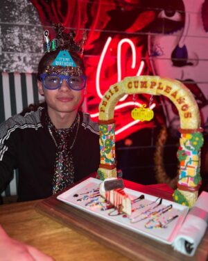 Miguel Mora Instagram - 16🎉

Thank you everyone for the birthday wishes!! 🖤

Gracias a todos por sus felicitaciones y buenos deseos!! Los amo 🖤

#16 #big16 #birthday #miguel #miguelmora #miguelbirthday #losamo