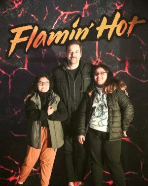 Mikaal Zulfiqar Instagram - #AboutLastNight Took the girls to the @flaminhot.soundfest Event. We all had a blast. Super event by @jbnjaws Celebrity Management @thinkepic #FlaminHotSoundfest