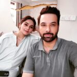Mikaal Zulfiqar Instagram - From the sets of Jaise Aap Ke Marzi #JAKM New Drama in the works. Directed by @sabahamid_21 Produced by 6SigmaPlus for @arydigital.tv here with my costar @durefishans how do we look together?