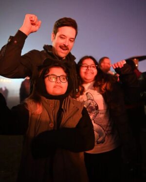 Mikaal Zulfiqar Instagram - #AboutLastNight Took the girls to the @flaminhot.soundfest Event. We all had a blast. Super event by @jbnjaws Celebrity Management @thinkepic #FlaminHotSoundfest