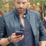 Mikaal Zulfiqar Instagram – Naila pari shadeed khatray main..

#Chauraha will air tonight at 8 PM on Geo Entertainment.

#GeoEntertainment #HarPalGeo #GeoTV #7thSkyEntertainment #AbdullahKadwani #AsadQureshi #EdisonIdreesMasih #AehsunTalish #MikaalZulfiqar #MadihaImam #BushraAnsari #BehrozeSabzwari #AsadSiddiqui #SabaHameed #ShabbirJan #AyeshaGul #ArishaRaziKhan #AishaMirza #TaqiAhmed #OmiButt