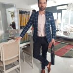 Mikaal Zulfiqar Instagram - Shooting for #Fraud for @arydigital.tv @idream_entertainment Loving the look @raoalikhan thanks @shaffer.store @nabeelaqeel1999 and @logopakistan for the clothes and shoes @slick.pr
