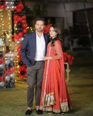 Mikaal Zulfiqar Instagram - Loving these pictures from yeh isqh samaj na aye with @xarnishkhan