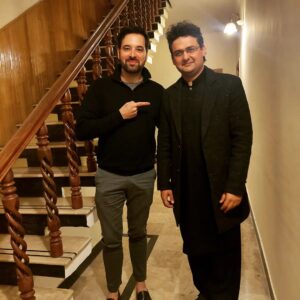 Mikaal Zulfiqar Instagram - With the man himself Senator @faisaljavedkhan Chairman Information and Broadcasting, celebrating the momentus Bill passing of #RoyaltiesForArtists in Islamabad