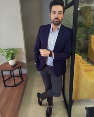 Mikaal Zulfiqar Instagram - Times almost up 2021