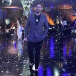 Mikaal Zulfiqar Instagram - More from last night @official.thelighthouse fundraiser. Event orginased by @jalalsalahuddinevents @jalal.salahuddin @kasim_kasuri @ayesha.m.omar #AmnaWattooKasuri wearing @mohtaramco
