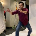 Mikaal Zulfiqar Instagram - How quickly do you get in and out of character? Me: This quick 🙃