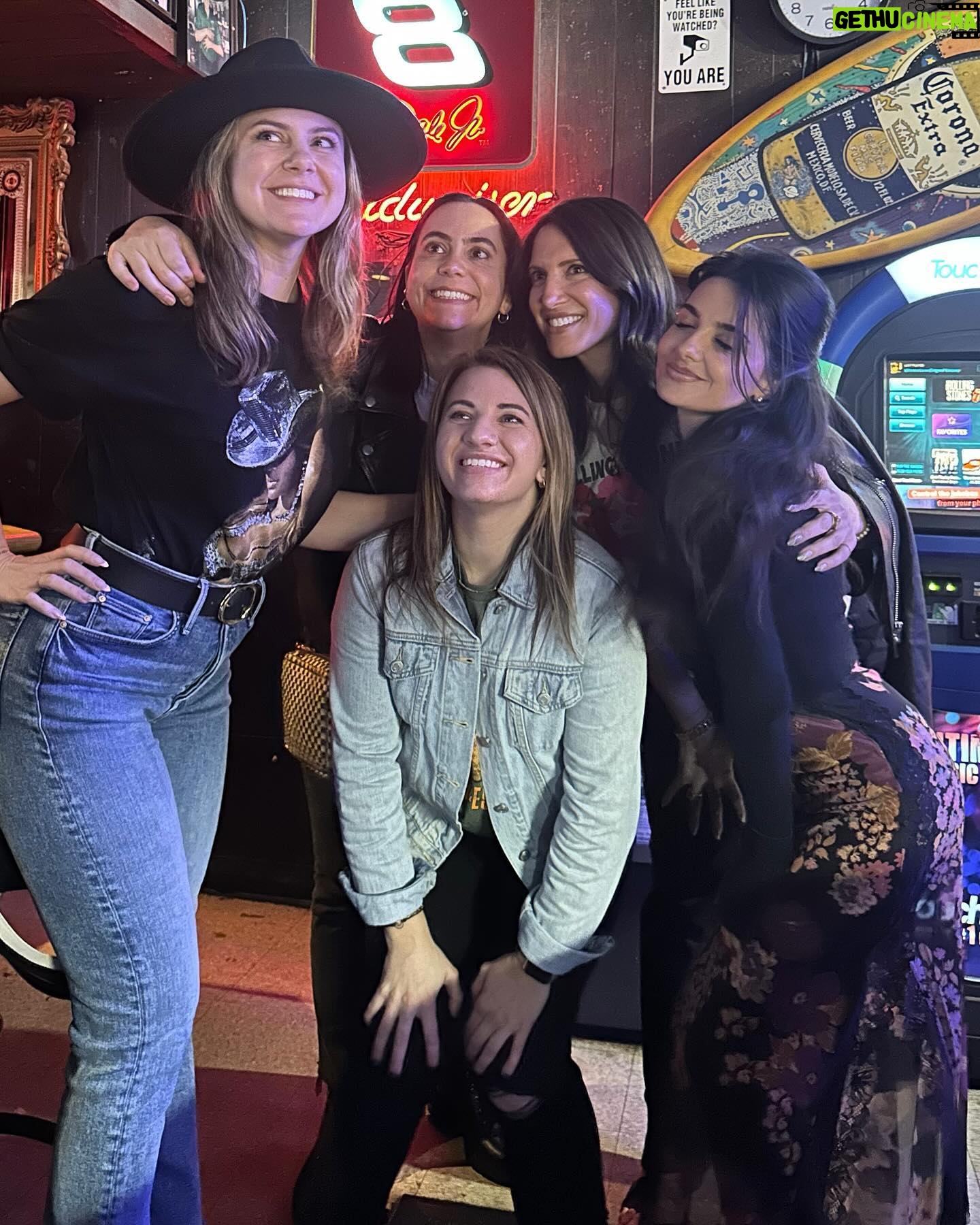 Mikaela Hoover - 3 Likes - Monthly check in. So grateful to be surrounded by the best friends and family♥️