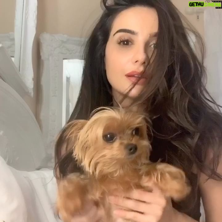 Mikaela Hoover - 3 Likes - Best friend