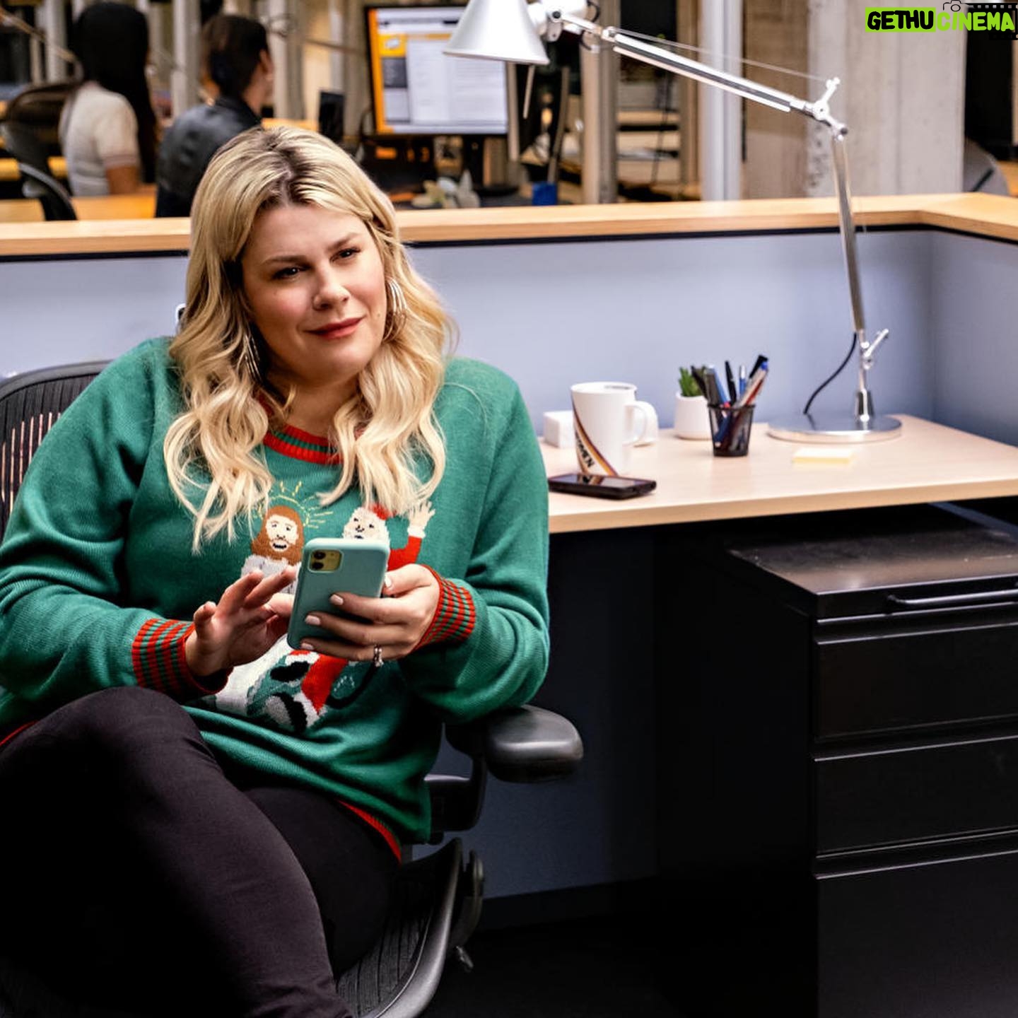 Mikaela Hoover - 30.2K Likes - ‘Tis the season to LOVE HARD🎄Here’s your first look at our upcoming holiday movie coming to @Netflix on November 5th eeek!!mark your advent calendars! I love this cast & crew so very much♥️♥️ #lovehard