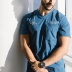 Mikhail Varshavski Instagram - I never thought I’d see the day a cardiovascular surgeon highlight that smoking cigarettes could extend life….but here we are 😦 @drstevengundry @daniellebelardomd