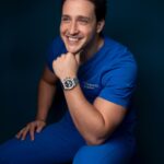 Mikhail Varshavski Instagram – Happy National Doctors Day to all my amazing colleagues ⛑️🩺🙏🏼 #doctorsday #thankyou