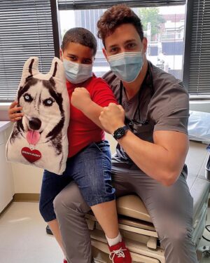 Mikhail Varshavski Instagram - Becoming a professional athlete does come with the perk of getting in great shape…but honestly it was always my goal to be able to do both 💪🏼x⛑️ #doctor #boxer