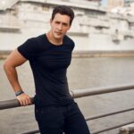 Mikhail Varshavski Instagram - Anybody else miss the warmth? 🥶 #nyc #winter