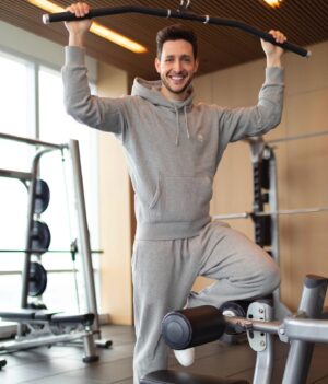 Mikhail Varshavski Instagram - It’s almost game time folks, May 14th here we come 💪🏼🥊🤓 #mensfitness #mensfashion