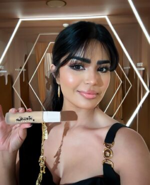 Mila Alzahrani Instagram - A night in LA with @badgalriri, for the biggest launch of the year ✨

Thank you @fentybeauty for having me!

@fentybeauty
@fentybeautyme
@sephoramiddleeast