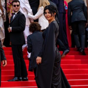 Mila Alzahrani Instagram - No caption needed ♥️😍
.
.
@boucheron 
@kering_official 
@festivaldecannes
.

.
Thank my lovely glam team ♥️
Stylist @rawankattoa 
Make up @giuliacohen @yslbeauty 
Hair @alexis.parente 
Management @wearehalocollective