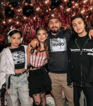 Milana Khametova Instagram - Мои 14🎂🎉💥

Наконец-то выкладываю фоточки с вечеринки! 
Их очень много, они все очень классные! 
Поэтому будет две, а может и три партии!❤️

Огромное спасибо всем моим друзьям за этот незабываемый праздник!❤️ Я даже представить не могла, что это будет настолько круто! 💥

Спасибо за подарки, за поздравления, за вашу любовь и за ваше внимание! ❤️

Спасибо моим подписчикам за огромное количество поздравлений в соц\сетях - вы у меня самые лучшие!
Я не смогла ответить всем всем всем, но все прочитала!❤️ Люблю вас!❤️

Совсем скоро у себя на канале я опубликую два влога - со Дня рождения и с распаковки подарков!🎁

не пропустите!🫶