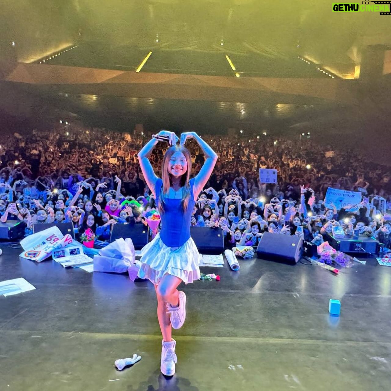 Milana Khametova Instagram - Баку! Спасибо! ❤️