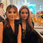 Milana Khametova Instagram – Вчера я присутствовала на Гала-ужине  @peopletalkru , приуроченном к Первой церемонии награждения участников проекта «Герои PEOPLETALK”

И получила награду в номинации «Открытие Года»⭐️

Еще раз хочу поблагодарить @peopletalkru за такую высокую оценку моей работы и престижную награду! 

 Отдельная благодарность моей команде @dava_m  @anna.makovskaya за колоссальную работу, за моё  развитие и за наши результаты! 
Ведь, если это отмечают такие высокие эксперты, значит всё мы делаем правильно и идем верным путём! ⭐️