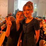 Milana Khametova Instagram – Вчера я присутствовала на Гала-ужине  @peopletalkru , приуроченном к Первой церемонии награждения участников проекта «Герои PEOPLETALK”

И получила награду в номинации «Открытие Года»⭐️

Еще раз хочу поблагодарить @peopletalkru за такую высокую оценку моей работы и престижную награду! 

 Отдельная благодарность моей команде @dava_m  @anna.makovskaya за колоссальную работу, за моё  развитие и за наши результаты! 
Ведь, если это отмечают такие высокие эксперты, значит всё мы делаем правильно и идем верным путём! ⭐️