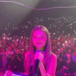 Milana Khametova Instagram - Спасибо огромное @ctc_kids ❤️ Спасибо моим любимым подписчикам! Это все благодаря вам! Это наша общая награда!❤️ 🏆«Лучшая песня» - «Купи пёсика» 🏆 «Лучший коллаб» - Милана Хаметова & Василиса Кукояка