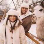 Milana Khametova Instagram – Всех с наступающим!🔥 Мы с Миланой уже поймали Новогодний вайб и вот думаем, а может быть поделиться этим настроением с вами и исполнить Новогоднее желание кого-то из вас?🤔 кто за? Не забудь поставить сердечко на фотки❤️
.
Локация @alpaca.park