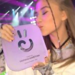 Milana Khametova Instagram - «ПРОРЫВ ГОДА -2023» 🔥 Премия #vkклипы2023 Спасибо огромное @vk , моей команде и моим подписчикам!❤️ Еще раз хочу поздравить платформу #vkклипы с Днем Рождения! 🎊 Идем дальше!✌🏼